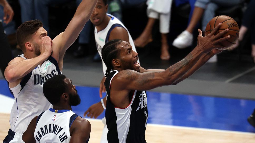 ЛА Клипърс отказа да развее бялото знаме