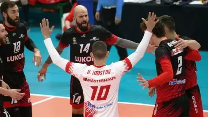 Нефтохимик приключи със селекцията за новия сезон 🏐🇧🇬