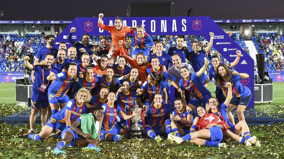 Барселона с требъл при жените и историческо постижение във футбола