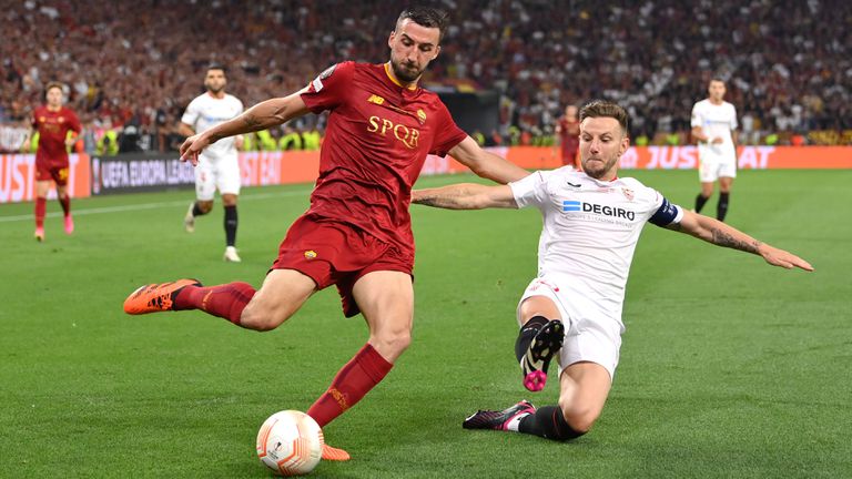 Финалът в Лига Европа: Севиля 1:1 Рома, играe се второто продължение