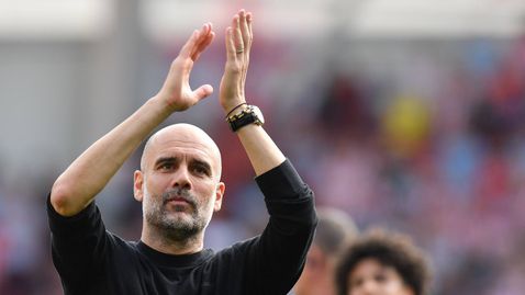  Гуардиола завоюва две влиятелни награди 