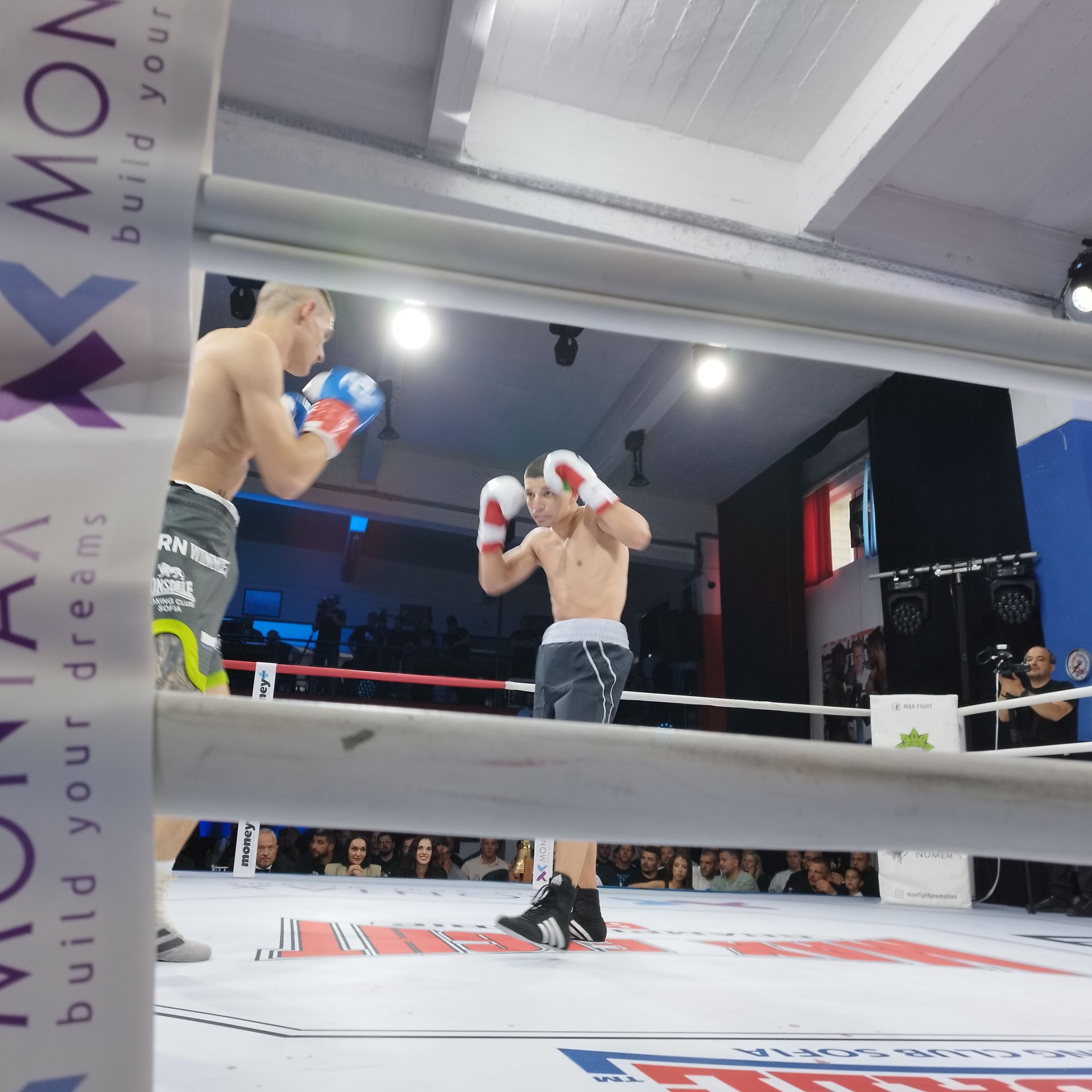 Димо Тониев с категоричен успех в София