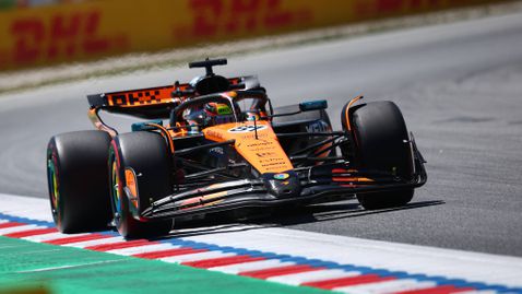  Пиастри с голямо преимущество пред Норис в последната подготовка в Испания 