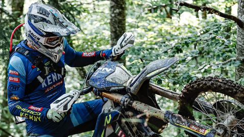  Кабакчиев още веднъж на подиума в Световния шампионат по хард ендуро 