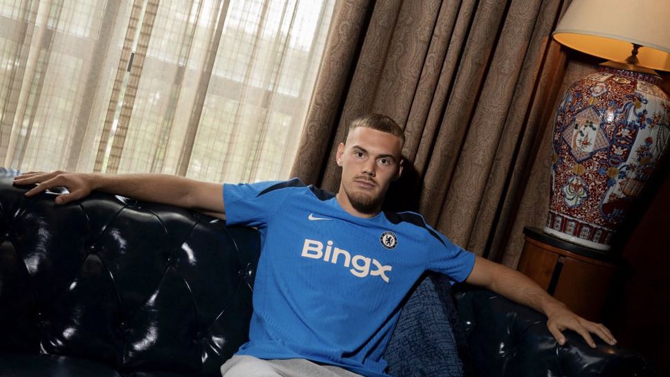 Челси обяви трансфера на Йоргенсен, той подписа за седем години