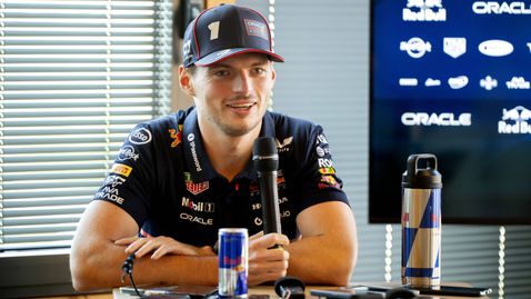  Монтоя с забавна доктрина за какво Верстапен остана в Ред Бул 