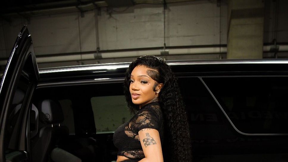 На баскетболната звезда Брандън Инграм има за какво да му