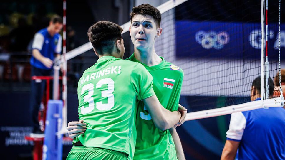 Националният отбор по волейбол на България ще играе за пето