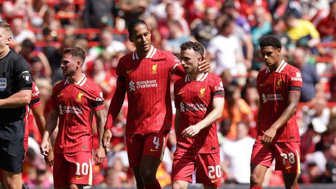 Ван Дайк с остри критики към феновете на Палас заради Жота