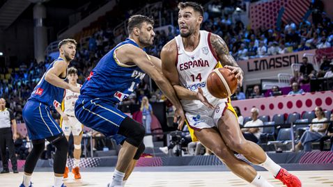 Испания съсипа Кипър