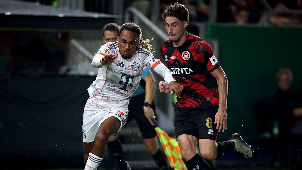 Защитник на Байерн се извини след мача с Аугсбург