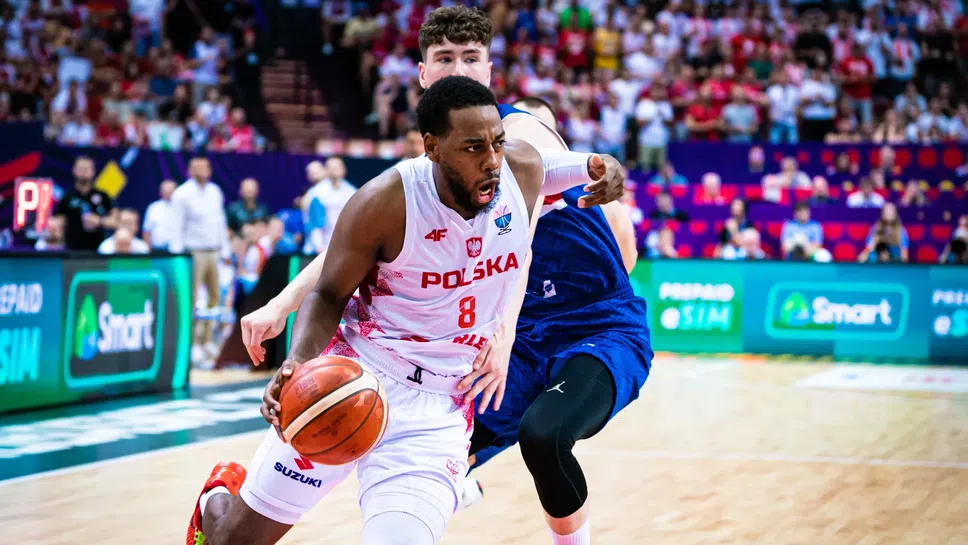 Отборът на Полша победи с 84 75 Исландия в мач от