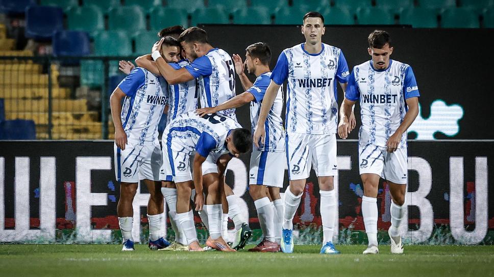 Дунав 1:0 Локомотив (София), Апостолов откри от дузпа