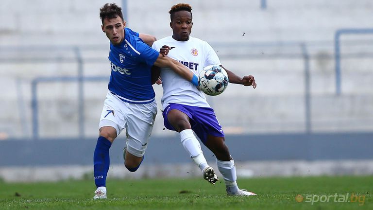  Гол в добавеното време донесе успеха на Спартак против Етър и изкачи варненци на върха 