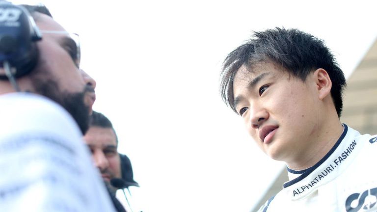 Пилотът на Алфа Таури Юки Цунода отпадна от Гран При