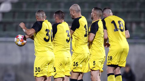 Без победител в дербито на Североизток