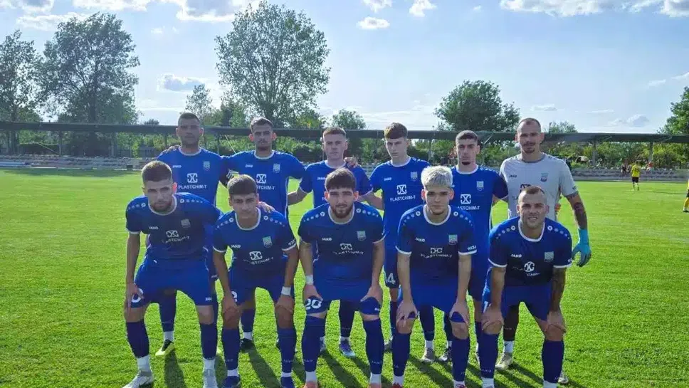 ФКАксаково гостува на последния в класирането на Североизточната Трета лигаСветкавица