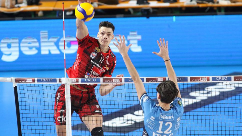 Националът Александър Николов стана реализатор №1 и нападател №1 на