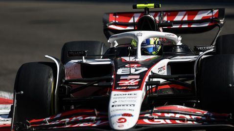 Защо Хаас и Беарман "жертваха" 3-тото място, за да спасят 4-тото в Мексико