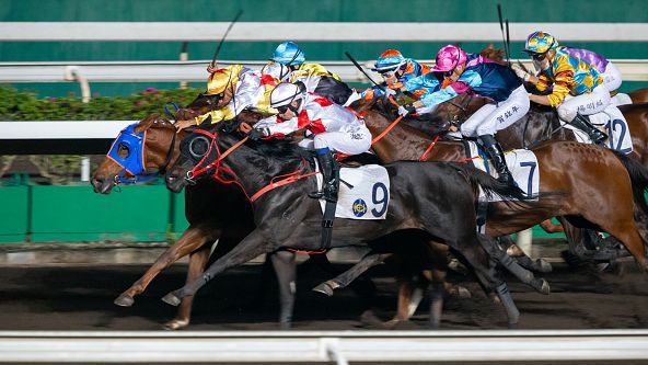 Сензация в Аржентина: Жокеи заеха местата на своите коне за последното състезание за годината