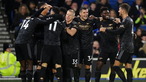  Арсенал приключи годината с голово шоу 