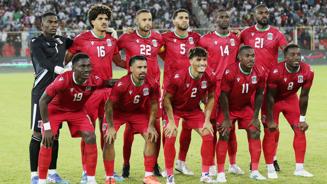 Наказаха двама от Екваториална Гвинея за обиди