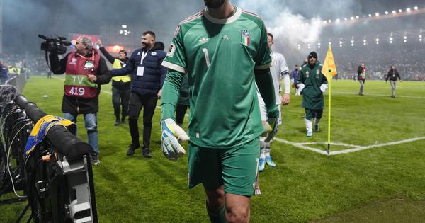 ”Plakao sam zbog ogromne tuge”: Donaruma utučen nakon poraza u Zenici: Nisam odveo Italiju tamo gde zaslužuje da bude