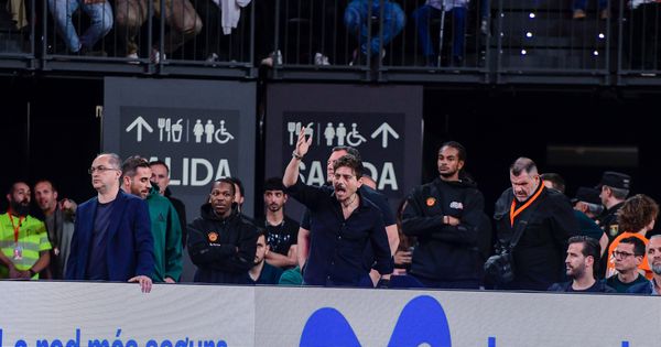 "Žele da uhapse predsednika!" Novi skandal Janakopulosa, čekalo ga 10 policajaca, burno i na konferenciji!