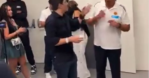 Ataman i Janakopulos napravili šou u Valensiji: Od hapšenja i drame do neobične proslave lude pobede! /VIDEO/