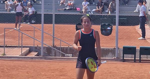 Anastasija Cvetković ne gubi vreme na juniorskom Rolan Garosu! /FOTO/