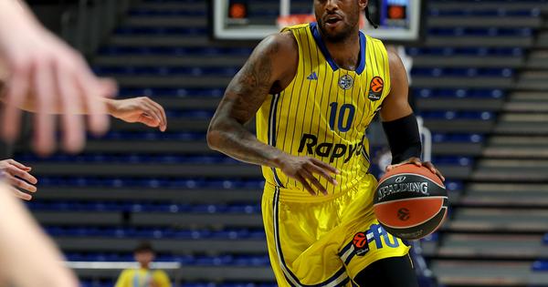 Crno-beli izgubili trku za Briseta: Kanađanin prestao da se javlja Partizanu, pa produžio ugovor sa Makabijem!