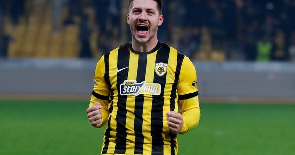 Srbin pojeo bankomat AEK-a i 10 miliona evra! Luka Jović u Atini naplatio sve milanske i madridske rane i postao fudbalski bog Grčke!