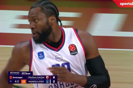 Zvezda se mučila, ostala bez Džejmsa, ali na kraju slavila - Efes pao u Areni!