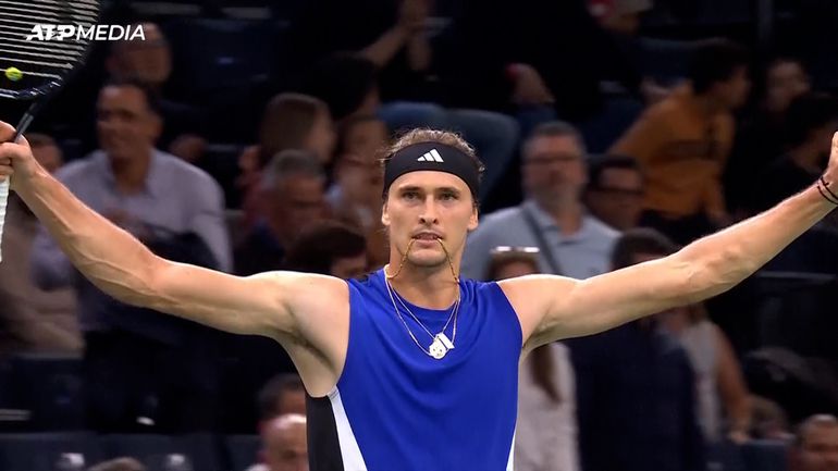 Zverev pobedio Filsa i plasirao se u četvrtfinale na Mastersu u Parizu