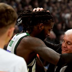 Naj foto momenti sa Partizan - PAO: Abazović padao u trans pred Željkom, a sve pada u senku emocija kad su se sreli Obradović i Lesor