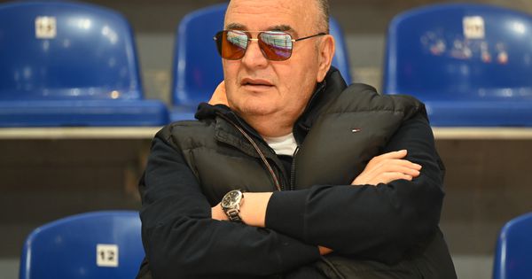 "Obavezno knjiga u šake!" Dule Vujošević je na jednoj stvari uvek insistirao kod svojih košarkaša