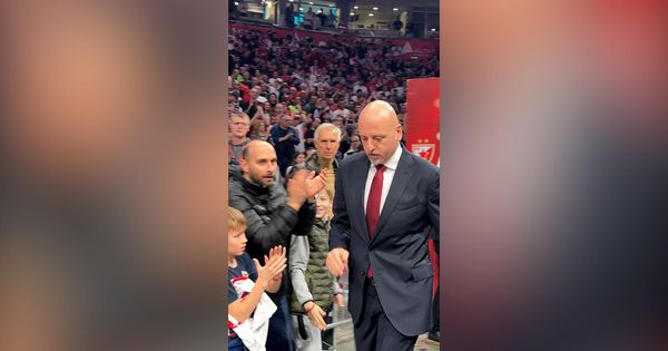 Zaorila se Arena: Saša Obradović kročio na teren, stegao pesnicu: "Hajmo!"
