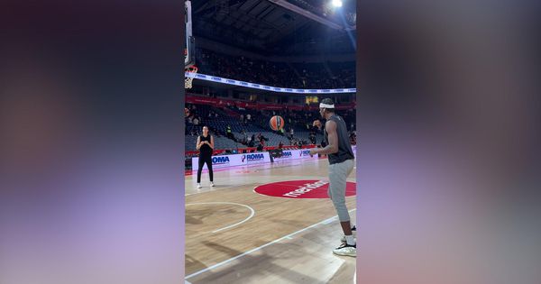 Igrači Partizana izašli na teren: Bonga i Pokuševski "nameštaju ruku" pred Zvezu