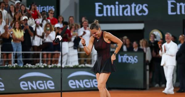 Sabalenka zaplesala na terenu, publika je ispratila ovacijama /VIDEO/