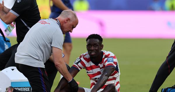 Šok za Amerikance posle pobede nad BiH! FIFA ekspresno odbila žalbu: Prva zvezda propušta osminu finala, Poketino i Dempsi grme na VAR! /VIDEO/