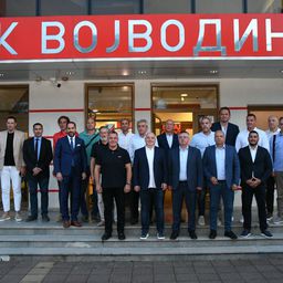 Istorija u Novom Sadu! Osnovano Sportsko društvo Vojvodina: Dragoljub Zbiljić predsednik, potpredsednici Dušan Bajatović, Dušan Radojičić...