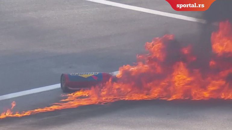 Haos na NASCAR spektaklu, izbio je veliki požar zbog - kanistera sa gorivom nasred staze!