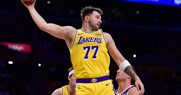 Dončić procvetao u jeku skandala: Slovenac u poslednjim utakmicama beleži nestvarnu statistiku!