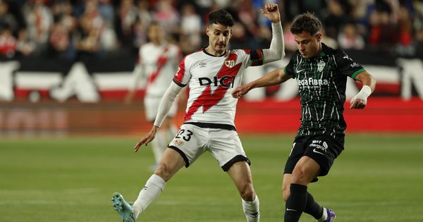 Rajo zagrejao motore za AEK i Marka Nikolića: Elče skupo platio ceh crvenim kartonom najiskusnijeg igrača!