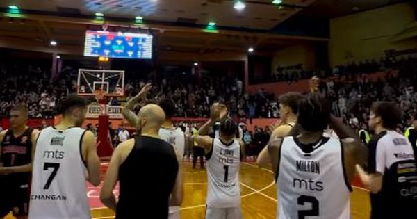 Gospodski potez Partizana nakon pobede nad Slobodom: Crno-beli zahvalili Užičanima na dočeku za pamćenje /VIDEO/