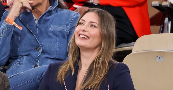 Marija Šarapova se iznenada pojavila na Rolan Garosu i izazvala potpuni delirijum, svi su gledali u prelepu Ruskinju! /FOTO/