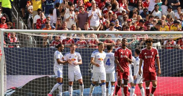 Težak raspad Liverpula u završnih pola sata: Lids velikim preokretom do slavlja u Čikagu