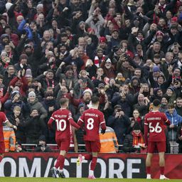 Velika tuga u Liverpulu, preminuo legendarni kapiten Redsa!