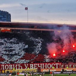 Mihajlović u večnost! Omaž Delija Siniši i stihovi koje teraju na suze /FOTO/