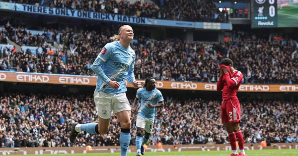 Siti ponizio Liverpul za polufinale FA Kupa! Halandov privatni spektakl na "Enfildu" i tragični Salah obeležili meč! /VIDEO/